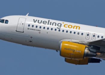 37. Fizetős lett a gurulós a Vuelingnél is, jönnek januárra a kéteurós Wizz-jegyek
